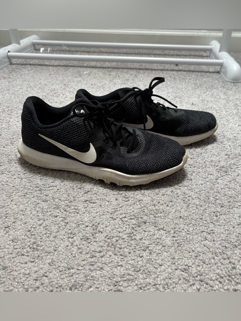 Nike Women’s Black Flex Trainer 8 Cross-Training Sneakers